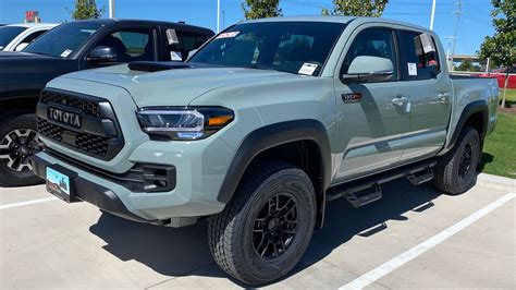 Smaller and more Nimble, that’s Tacoma. Toyota Tacoma colors for 2021 offer pleasant colors such as Cement, Army Green, and Lunar Rock. The Tacoma in Voodoo Blue displays its fun side, while the Wind Chill Pearl gives a feeling of distinction. Whatever your style, the 2021 Toyota Tacoma has the color to match. View Tacoma Inventory.